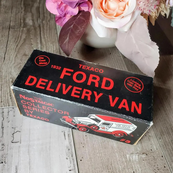 TEXACO 1932 DIE CAST METAL FORD DELIVERY VAN BANK BY ERTLE CO. - Picture 2 of 12